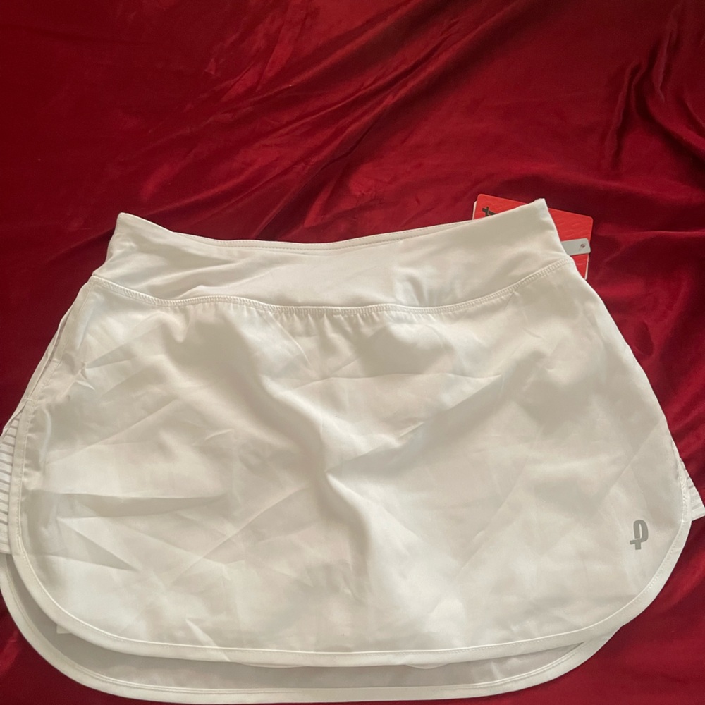 Women’s athletic skirt